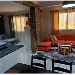 شقه مودرن مريحه مكيفه بها جميع الكماليات